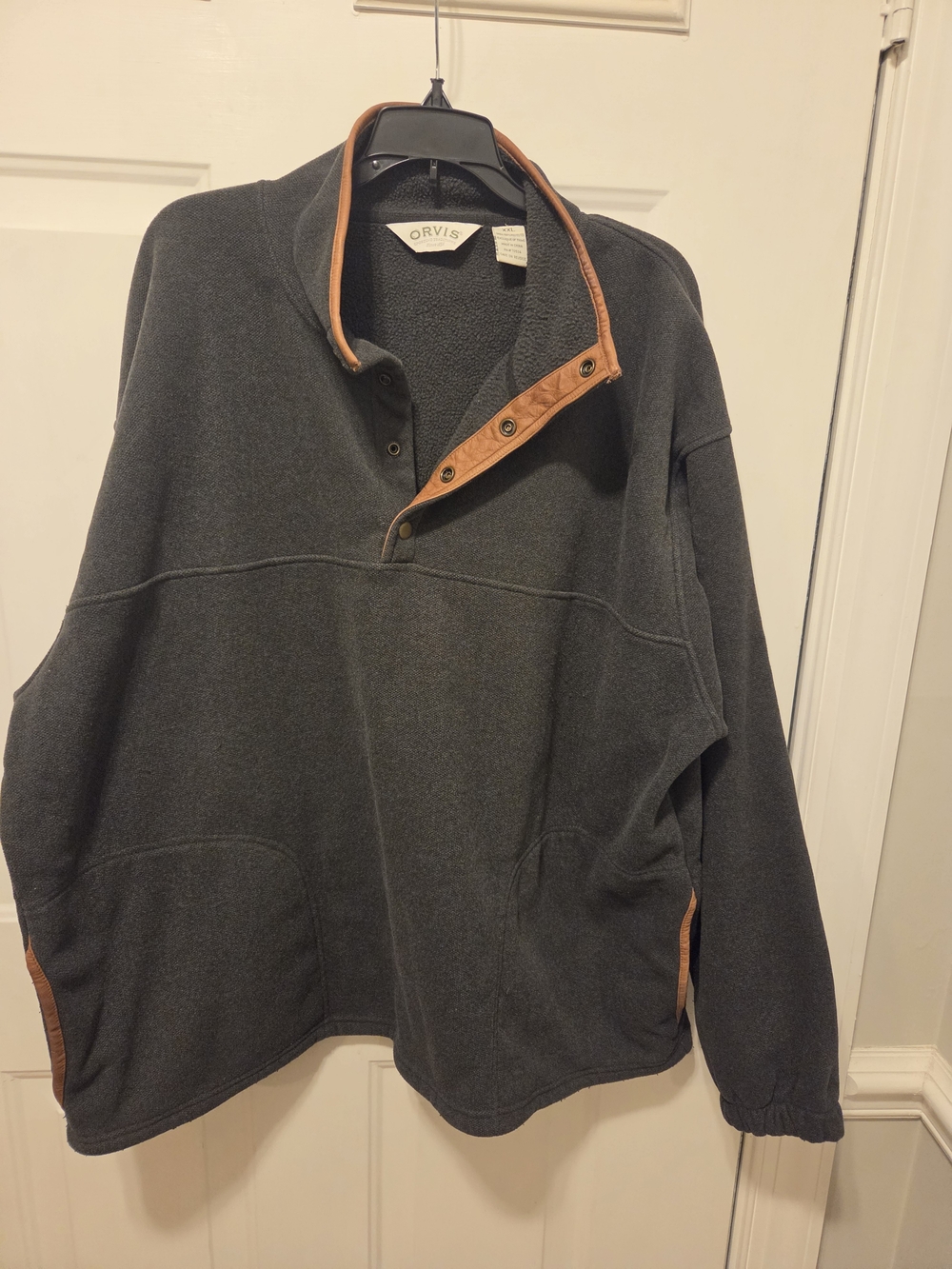 Orvis Men's Dark Gray Zip-Neck Fleece with Brown Trim